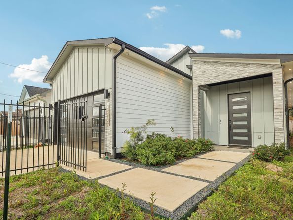 3512 Cobb Street, Houston TX 77004