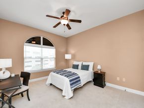 2203 Dorrington Street 400, Houston TX 77030