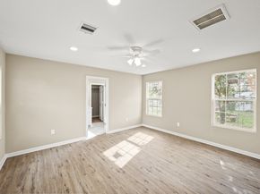 1007 Gazin Street, Houston TX 77020