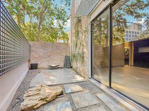 5 River Hollow Lane, Houston TX 77027