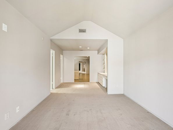 5 River Hollow Lane, Houston TX 77027