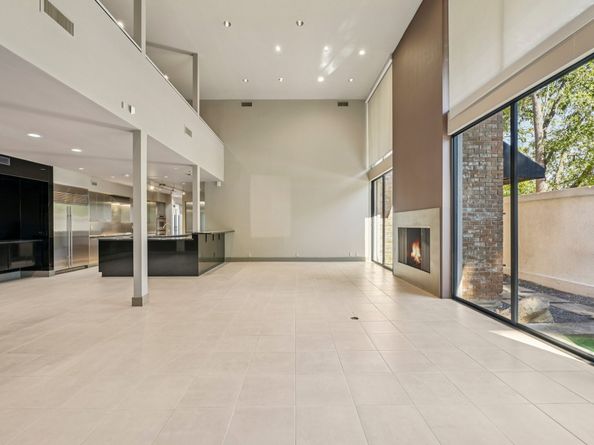 5 River Hollow Lane, Houston TX 77027