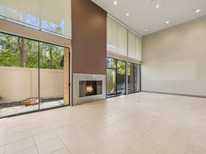 5 River Hollow Lane, Houston TX 77027