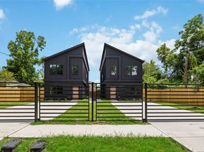 2407 Dolly Wright Street, Houston TX 77088