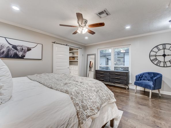 1711 S Kirkwood Road, Houston TX 77077