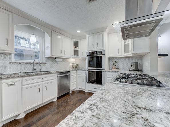 1711 S Kirkwood Road, Houston TX 77077