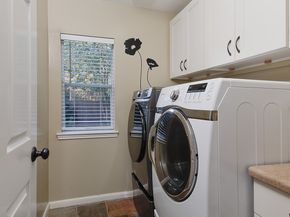 2 Taper Glow Place, The Woodlands TX 77381