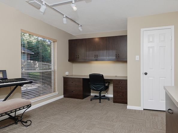 2 Taper Glow Place, The Woodlands TX 77381