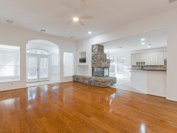 22 Westwinds Circle, The Woodlands TX 77382