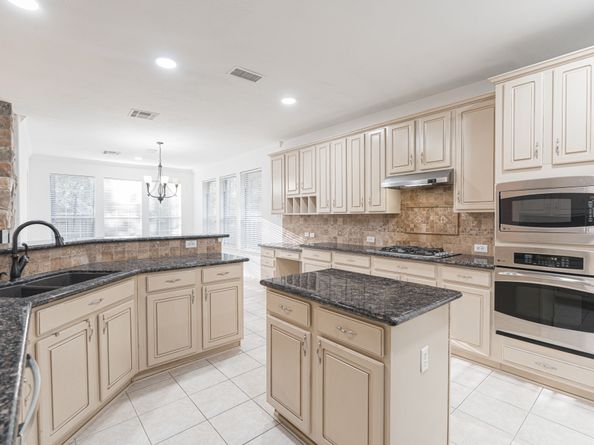 22 Westwinds Circle, The Woodlands TX 77382