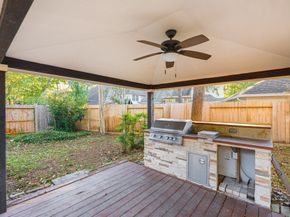 22 Westwinds Circle, The Woodlands TX 77382