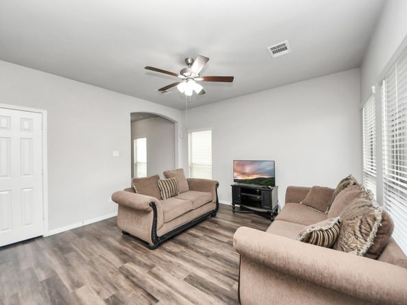 6409 Macroom Meadows Lane, Houston TX 77048