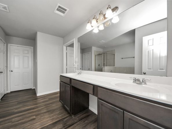 6409 Macroom Meadows Lane, Houston TX 77048