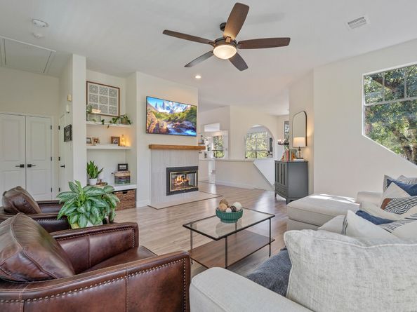 193 Purple Slate Place, The Woodlands TX 77381