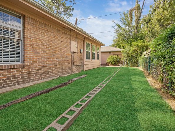 6647 Sylvan Road, Houston TX 77023