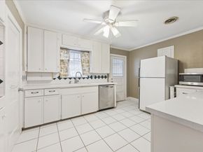 6647 Sylvan Road, Houston TX 77023