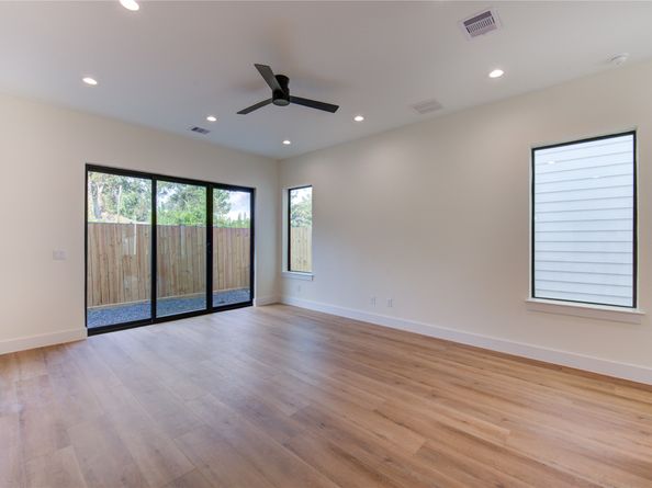 6123 Pacfific Forest Drive, Houston TX 77091