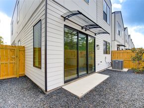 6123 Pacfific Forest Drive, Houston TX 77091