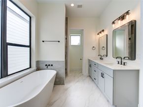 6123 Pacfific Forest Drive, Houston TX 77091