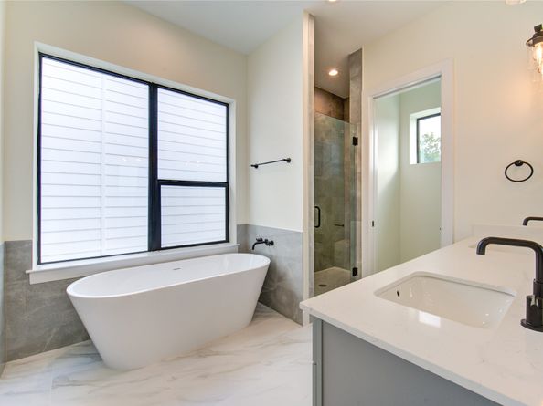 6123 Pacfific Forest Drive, Houston TX 77091