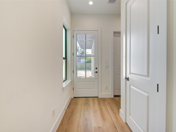 6123 Pacfific Forest Drive, Houston TX 77091