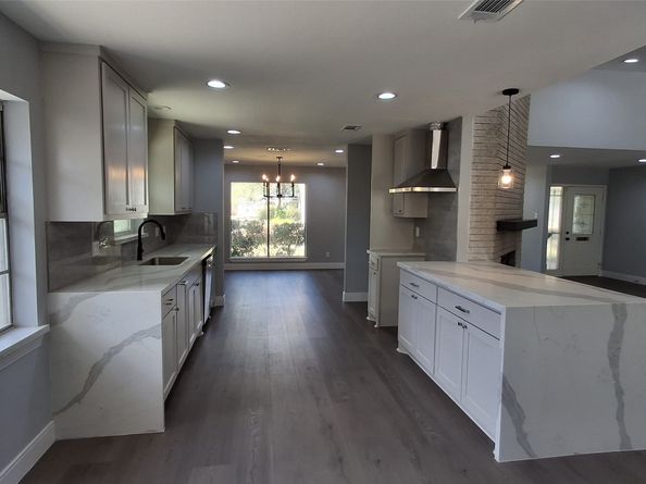 7807 Bellerive Dr Drive, Houston TX 77036