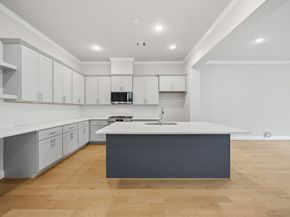 5908 Kansas Street A, Houston TX 77007