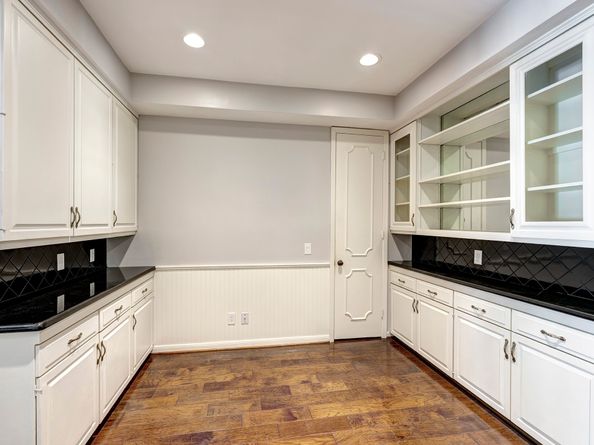 7605 Olympia Drive, Houston TX 77063