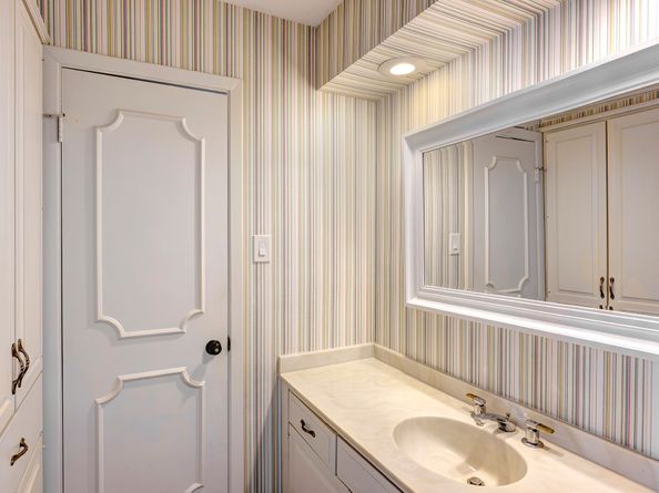 7605 Olympia Drive, Houston TX 77063