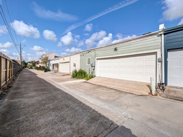 7605 Olympia Drive, Houston TX 77063