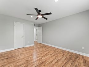 13346 Trail Hollow Drive 3346, Houston TX 77079