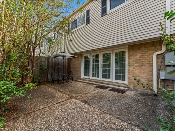 13346 Trail Hollow Drive 3346, Houston TX 77079