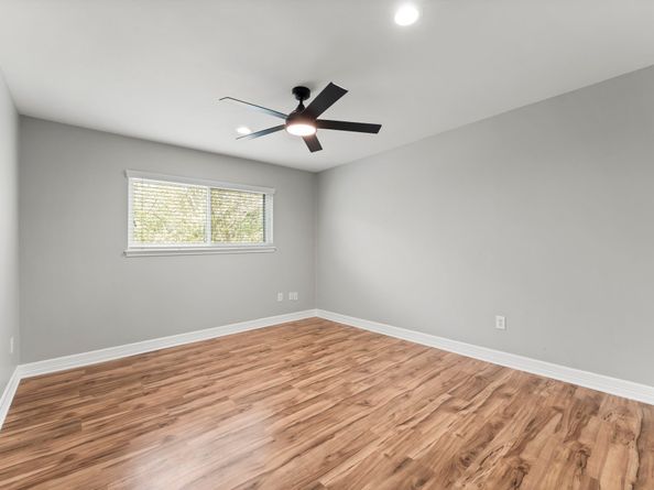 13346 Trail Hollow Drive 3346, Houston TX 77079