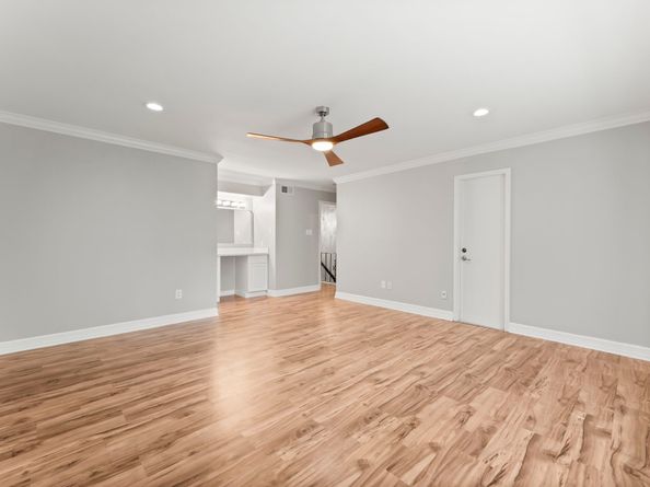 13346 Trail Hollow Drive 3346, Houston TX 77079