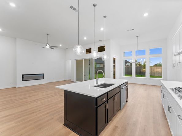 26915 Longwood Ledge Drive, Spring TX 77389