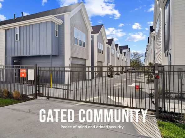 1013 Erin Street V, Houston TX 77009