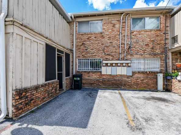 7233 Beechnut Street A, Houston TX 77074