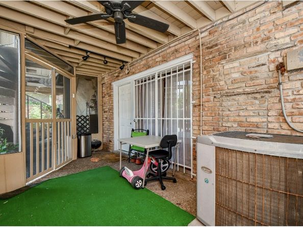 7233 Beechnut Street A, Houston TX 77074