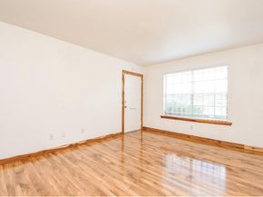 7233 Beechnut Street A, Houston TX 77074