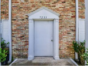 7233 Beechnut Street A, Houston TX 77074