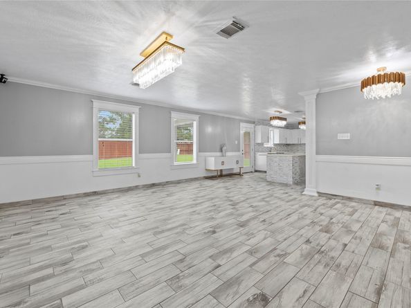 1010 Stillgate Court, Spring TX 77373