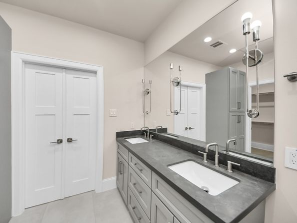 6320 Milwee Street B, Houston TX 77092