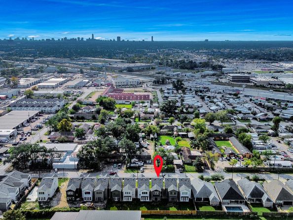 6320 Milwee Street B, Houston TX 77092