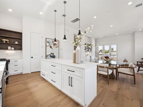 2814 Mills Street, Houston TX 77026