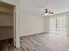 6633 W Airport Boulevard 916, Houston TX 77035