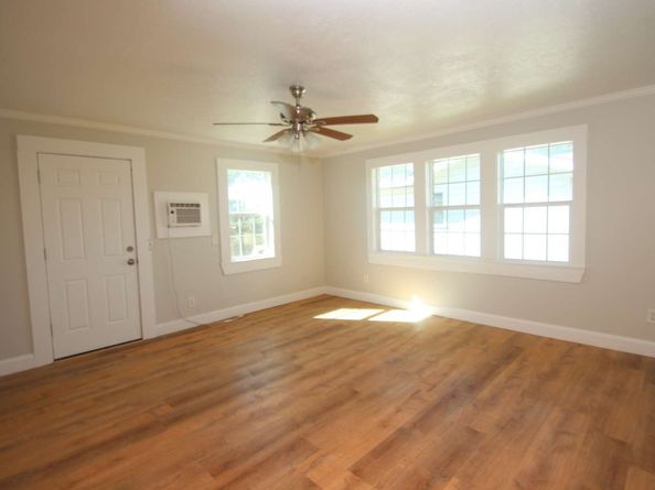 422 Tennessee Street, Houston TX 77029