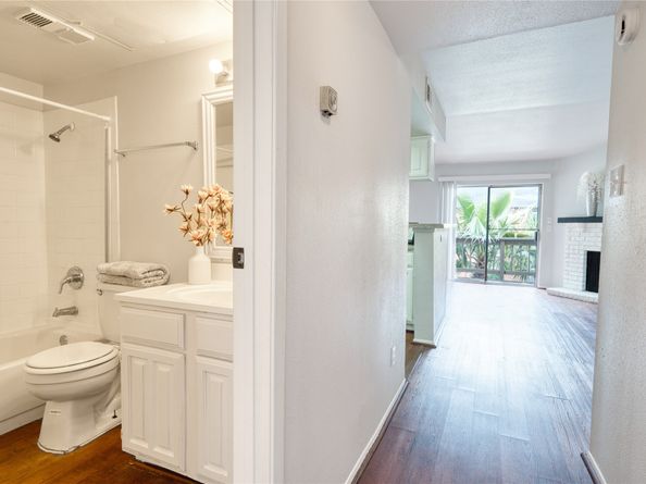 6001 Reims Road 204, Houston TX 77036