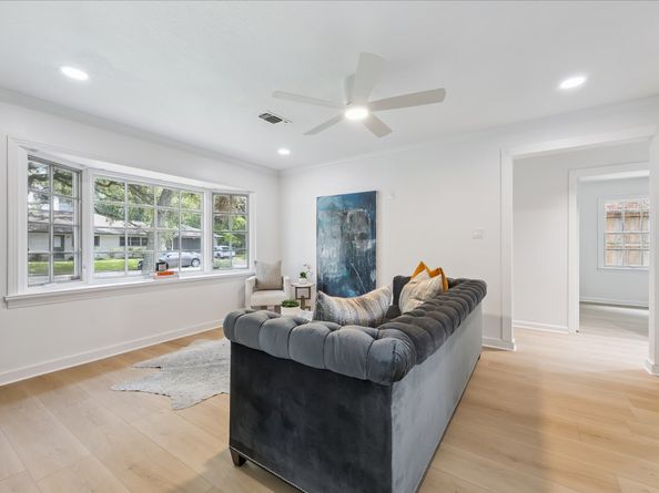 3726 Las Palmas Street, Houston TX 77027