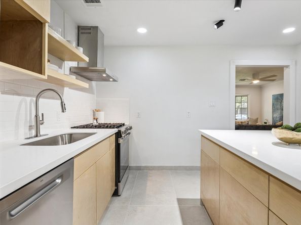 3726 Las Palmas Street, Houston TX 77027