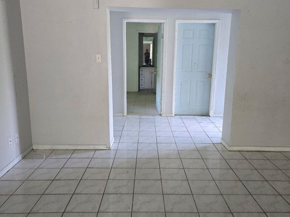 7719 Garsee Drive, Houston TX 77040